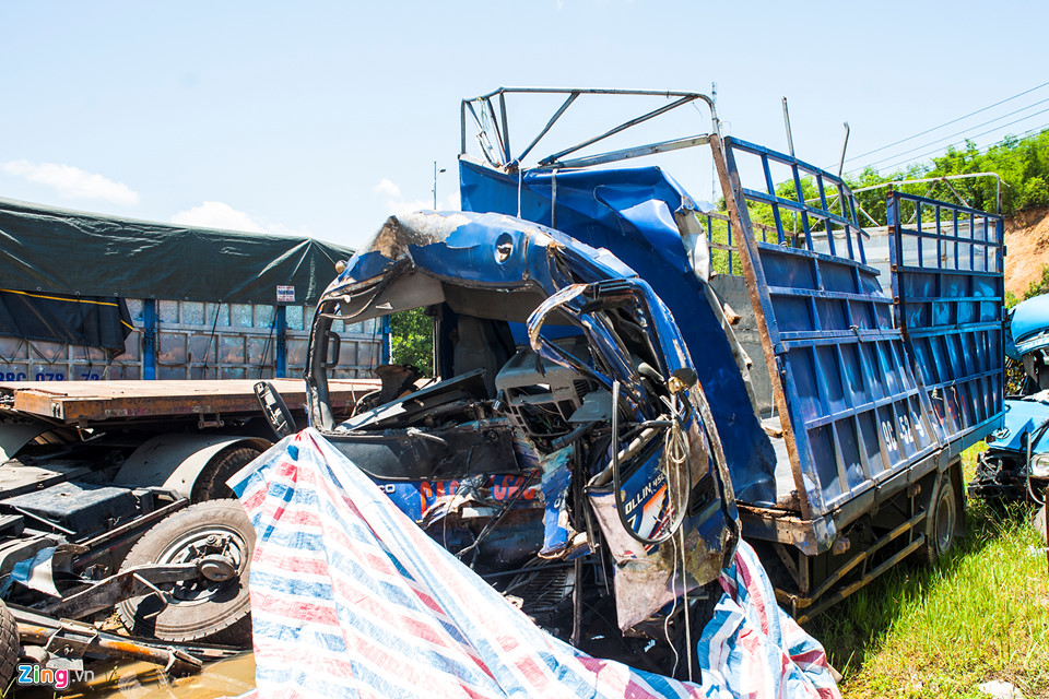 Nghĩa địa xe gặp nạn ở dốc Cun